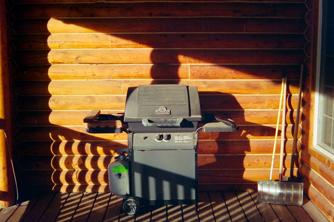 Gasgrill unter 200 Euro – Vergleich & Tipps